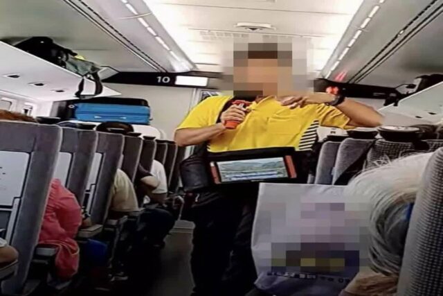 기차에서 관광버스 노래방 급 열창하는 대만 남녀에 “중국 욕할 것 없다”