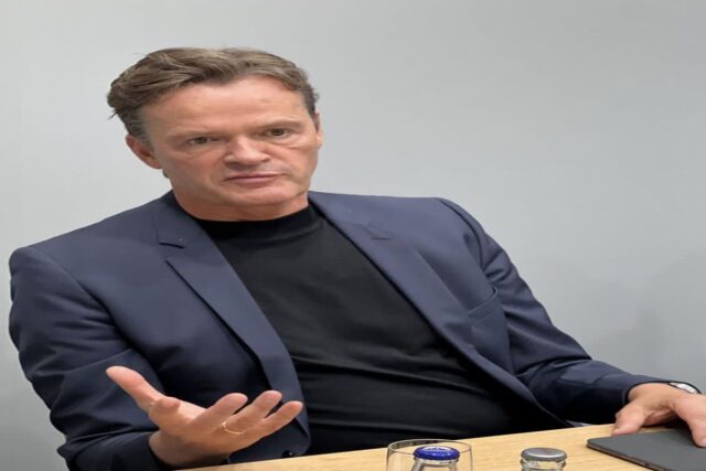 벤츠 임원들에게 전동화 계획 직접 물어보니
