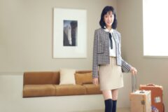 페미닌하게 캐주얼하게… 이유비, 낭만 가득 가을 스타일링