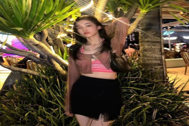 노윤서 인스타그램 사복패션 파이니스 가디건 바앤쉬 가방 정보