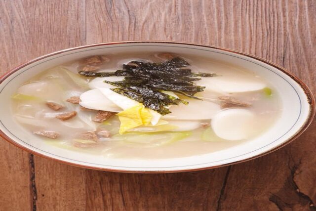 소고기 떡국 레시피 맛있게 끓이는법