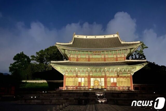 “인생 최고의 호사” 감탄이 절로…창덕궁 달빛기행 가보니