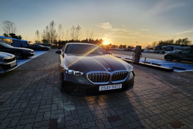 [시승기] “스포티하고 우아한 세단”…돌아온 BMW 5시리즈 타보니