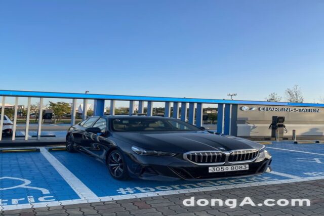 BMW코리아, 내년 전기차 충전기 1000대 ‘뚝딱’