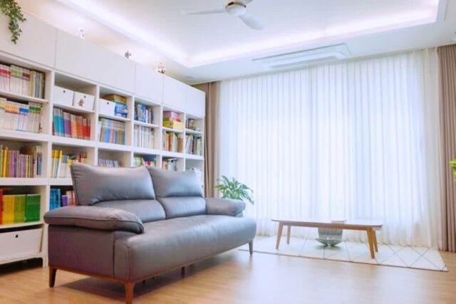 온라인 랜선 집들이 34평 거실 전동커튼 셀프 설치 이중커튼 인테리어