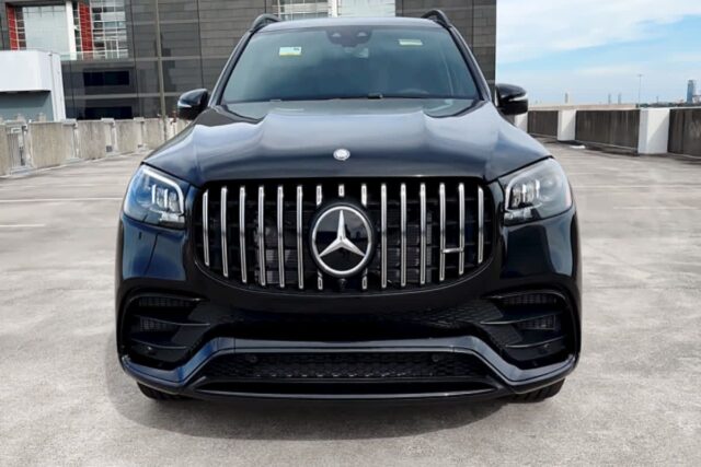 2024 메르세데스 AMG GLS 63 주행 개선 된 페이스리프트 모델 외관 및 실내 이미지