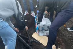 과속 단속에 앙심…카메라 땅에 파묻은 택시기사 구속
