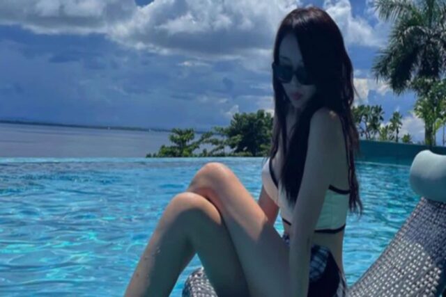 43세 백보람, 볼륨감과 센스 뽐내는 비키니룩