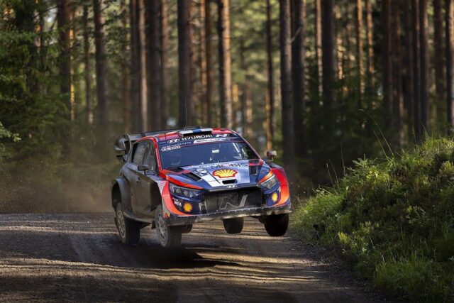 WRC 중부 유럽 랠리서 현대차 월드랠리팀 티에리 누빌 우승