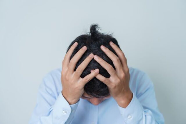 11월 되면 뇌출혈 사망자 많아진다…전조증상과 예방법은?