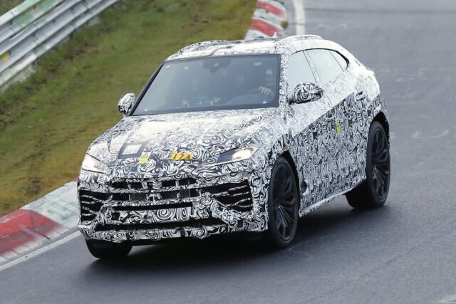 람보르기니 우루스 PHEV 스파이샷 “내년 데뷔 예정”