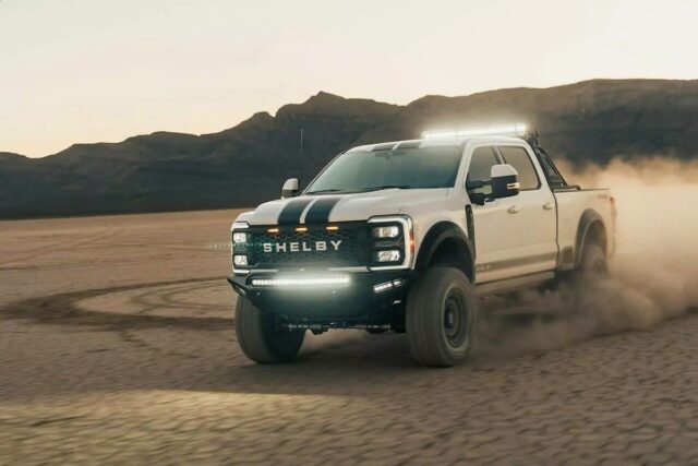 포드 셸비 F-250 슈퍼 바하 디젤 엔진 탑재한 초대형 픽업트럭