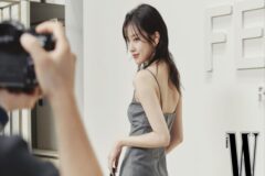 안유진, 밀라노의 추억과 함께 환상적인 미모 과시