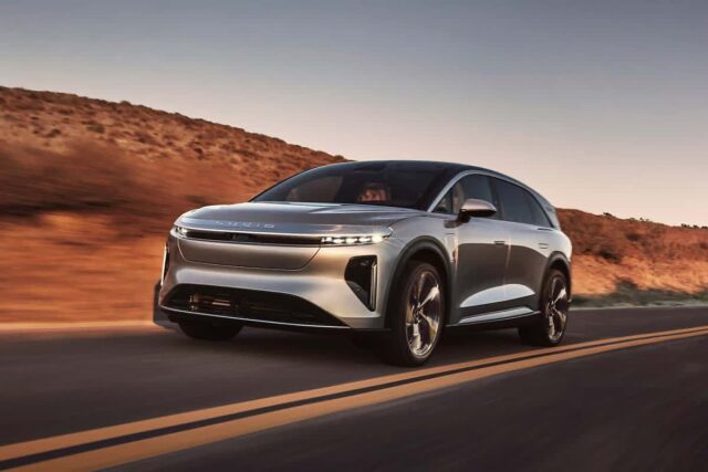 럭셔리 전기 SUV ‘루시드 그래비티’ 공개