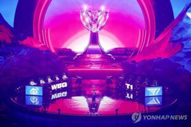 한국팀 T1, 7년만에 롤드컵 우승…웨이보에 압승