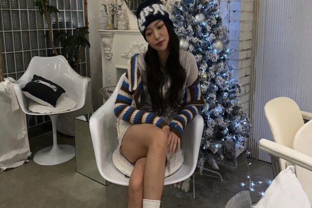 레드벨벳 예리, 연말 스타일로 돋보이는 미모 과시