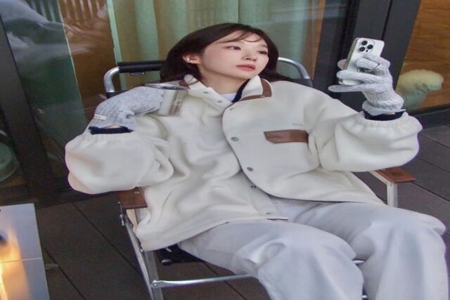 강민경 쇼핑몰 아비에무아 플리스자켓 가격은?
