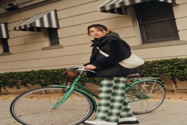 유니클로 미니 숄더백 리스트, ‘2023 올해의 가방’ 선정