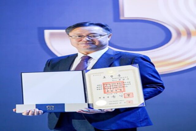 ‘K-자율주행 선구자’ 윤팔주 HL클레무브 사장, 산업포장 수훈