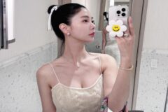 클라라, 크림색 니트 드레스입고 늘씬한 실루엣 완성