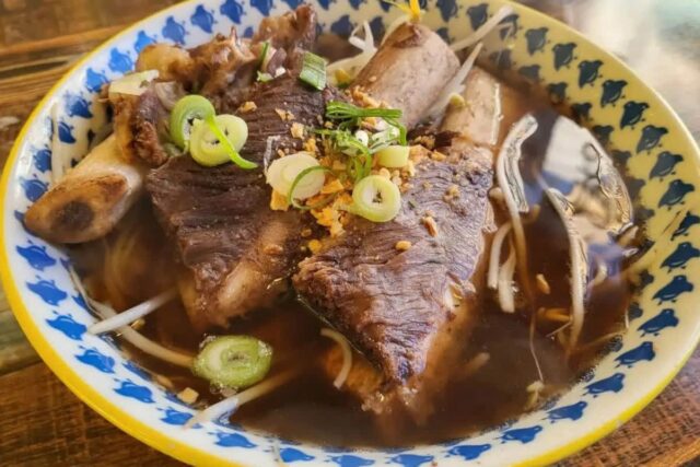찐한 국물로 입맛을 사로잡는 쌀국수 맛집 BEST5