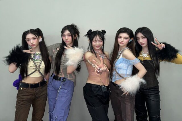‘2023 AAA’ 6관왕 뉴진스, 독창적인 스타일로 무대 장악