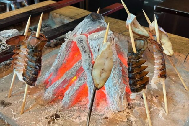 “부위별로 맛보는 재미가 쏠쏠!” 가볍게 집어 먹을 수 있는 꼬치구이 맛집 BEST5
