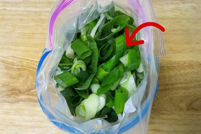 대파 냉동할 때 ‘이것’ 몇방울로 이렇게 놀라운 효과가!?