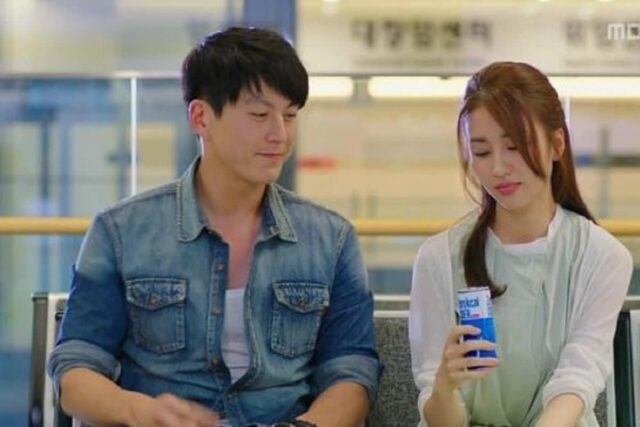 연기경력 도합 40년 넘는 배우 부부의 딸이 생각하는 부모의 직업