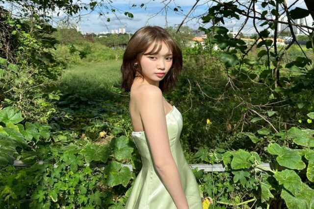 르세라핌 김채원, 여름의 시원함을 담은 오프숄더 드레스 화보