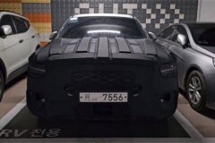“GV70, 드디어 계륵 포지션 벗어나나?” 스파이샷 공개에 이목집중