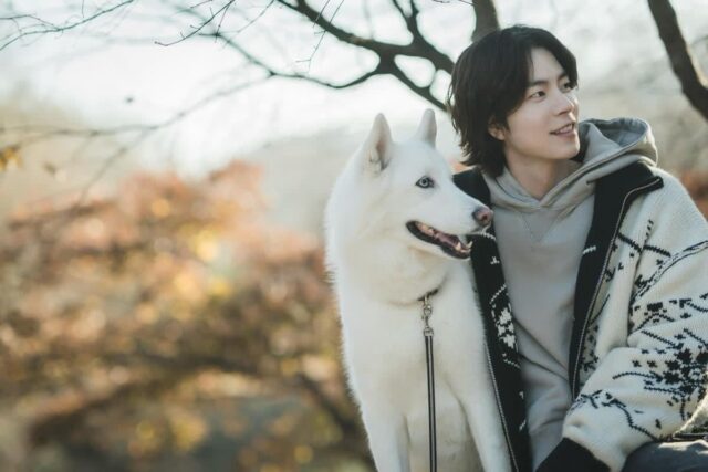 홍종현, 반려견 ‘진이’와의 투 샷 공개…”홍진 최고♥”