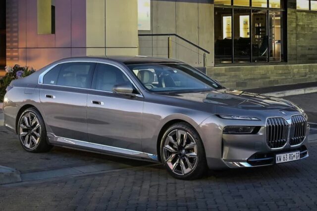“상상못한 방법까지 충격!” BMW, 벤츠 판매 1위 하려고 대난투
