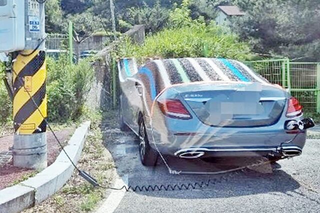‘양심 다 죽었죠’.. 일부 무개념 덕에 전기차 차주들, 온갖 욕먹는 근황