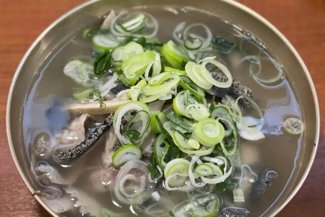 맑은 국물로 몸을 정화 시켜주는 듯한 곰탕 맛집 BEST5