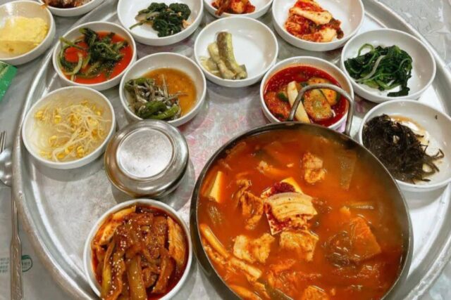 정성 가득한 밑반찬과 윤기가 도는 쌀밥의 환상의 조화, 백반 맛집 BEST5