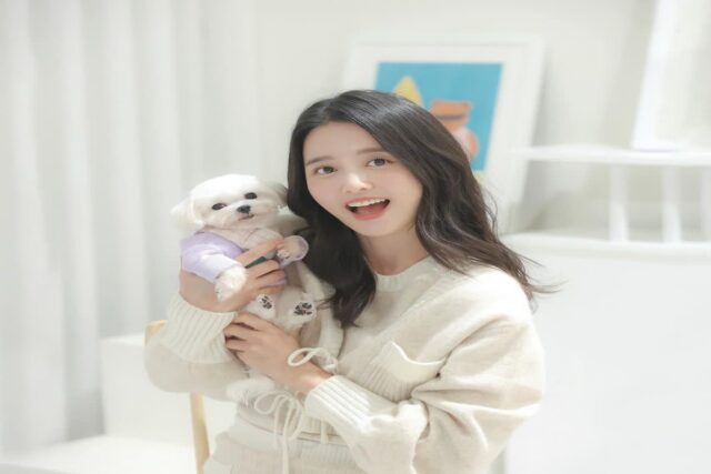 남보라, 반려견 ‘머털이’와 함께한 촬영 현장 공개…”완전 슈스 재질 머털이”