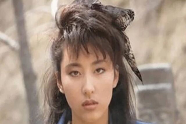 눈빛이 야하다고 방송 정지 당했던 한국의 마돈나