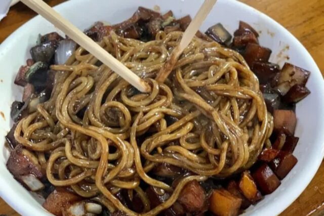 가게마다 개성을 담아내는 한 그릇의 미학, 짜장면 맛집 BEST5