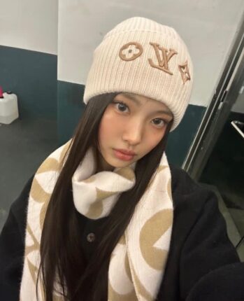 취향 좋은 셀럽이 애용하는 겨울모자 모음