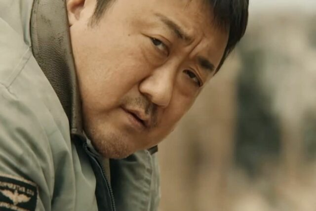 맨손으로 악어마저 때려잡는 마요미의 핵싸대기