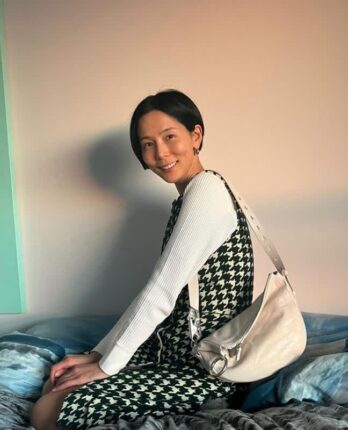 문의 폭발한 김나영 버버리 가방