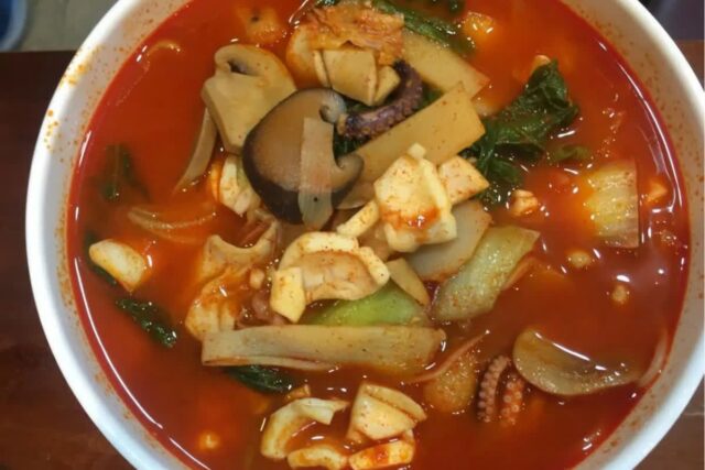 혀를 탁! 치고 올라오는 알싸한 맛, 짬뽕 맛집 BEST5
