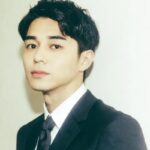 여배우 세명과 오두막에서 함께 산다는 희대의 불륜남