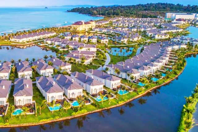 물가 올릴 대로 올리더니…’베트남의 제주도’라는 인기 휴양지의 최후