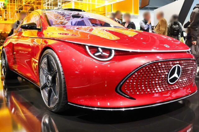 꼬우면 BMW 타.. 갈 때까지 간 벤츠 디자인 수준, 오너들 한숨 폭발