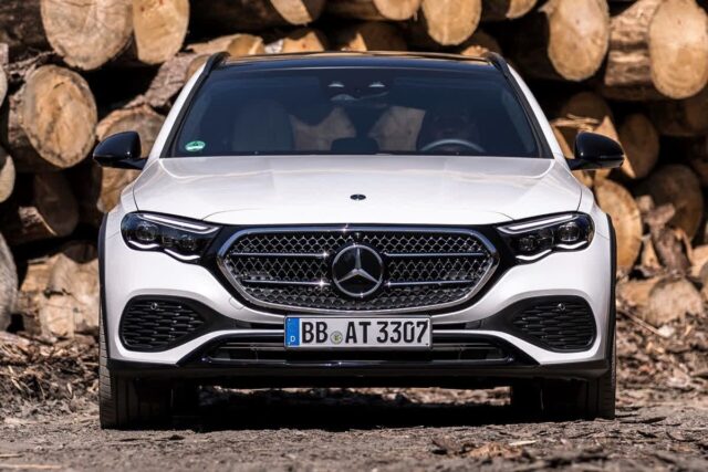 “투명 보닛?! 그게 가능한 기술이야?!”벤츠, 신형 E-Class All-Terrain