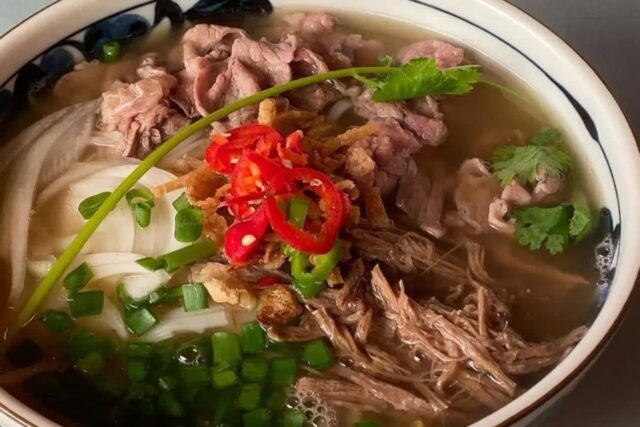 진한 국물이 매력적인 쌀국수 맛집 5곳
