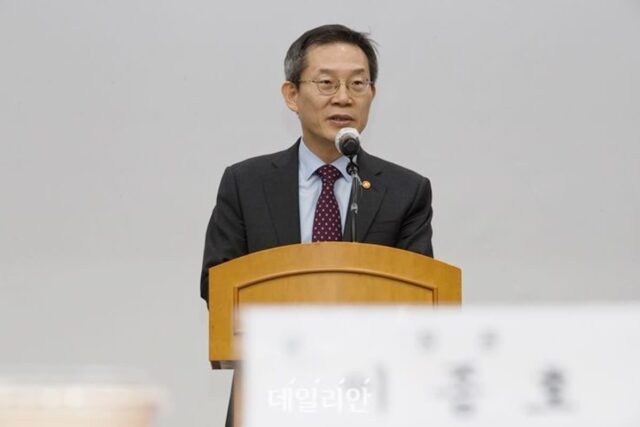 이종호 “마이칩 규모 6배 확대, 반도체 설계 전문가 양성할 것”