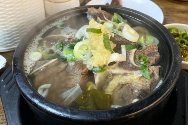 뜯어 먹기 좋은 큼지막한 갈비! 갈비탕 맛집 5곳